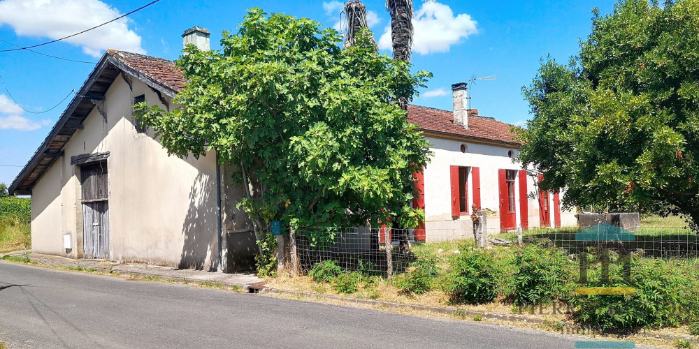 maison à ST PIERRE D AURILLAC (33490)
